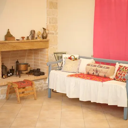 فندق Mantenuta Kardhakáta